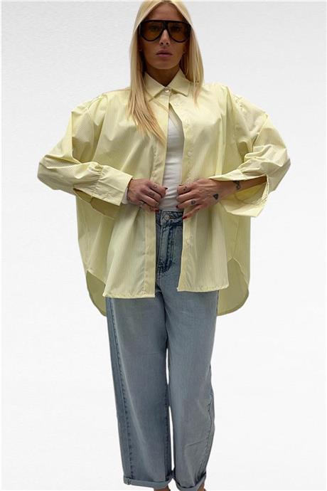 Camicia con scritta ricamata NO VABBE